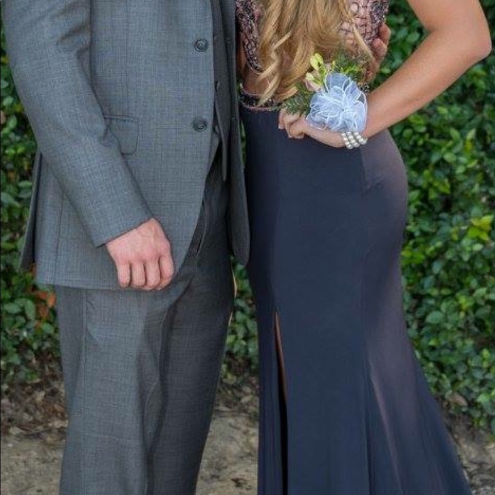 PROM DRESS - Picture 5 of 5